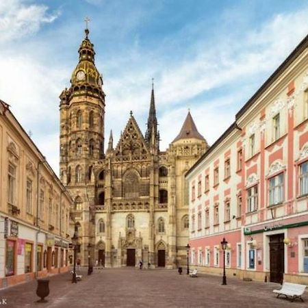 Alzbetina 15 - Dream Apartman Košice Buitenkant foto